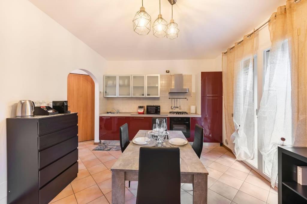 Oliva Apartment - Featuring A Private Garden And Access To A Pool Barcuzzi Экстерьер фото